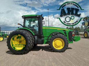 John Deere 8225 R