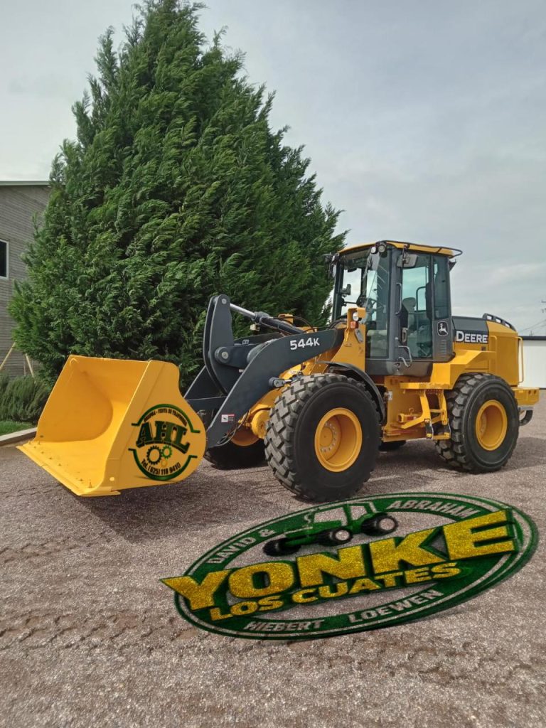 MAQUINA JOHN DEERE 544K